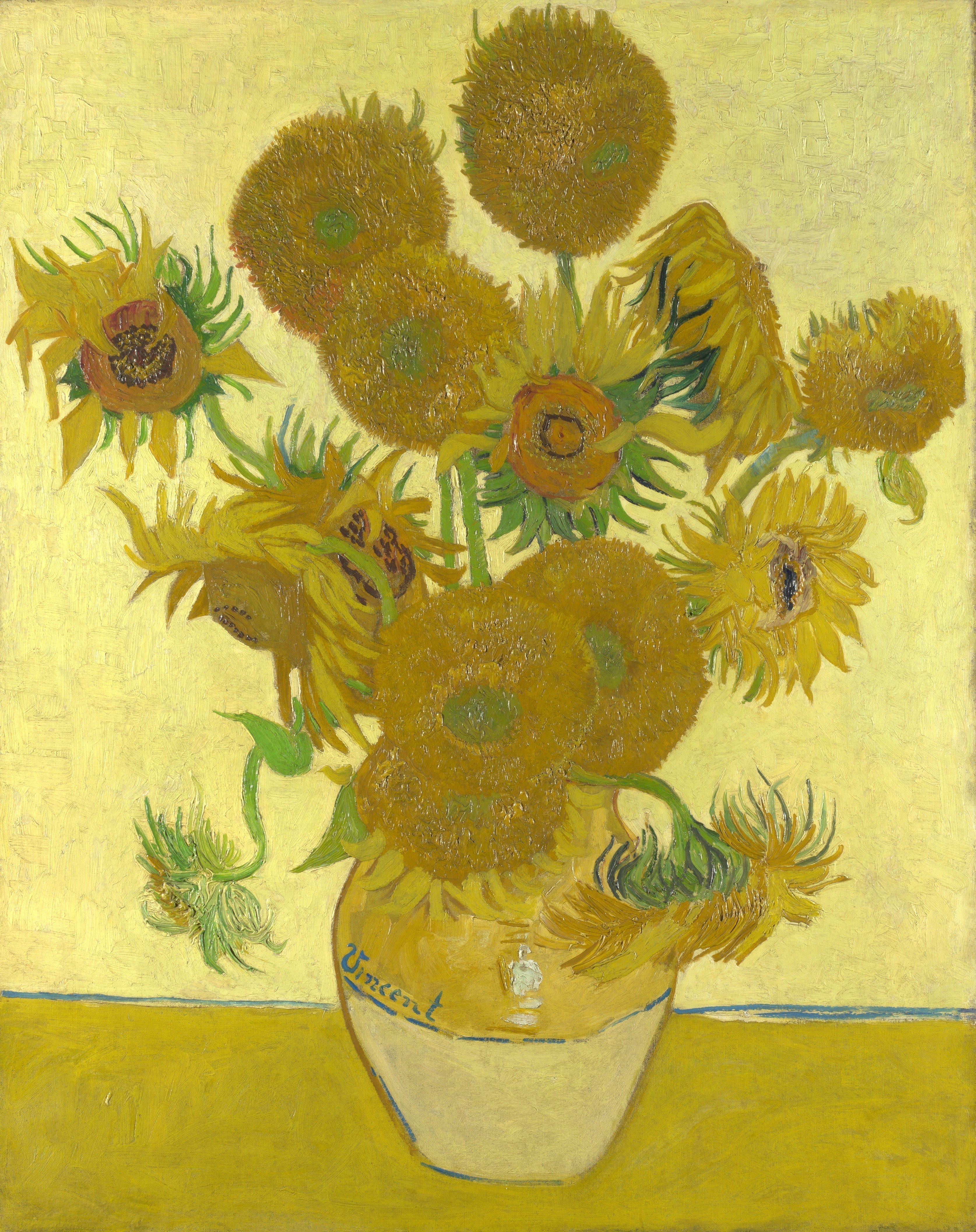 Back print of Van Gogh’s “Vase with Fifteen Sunflowers” on 240 GSM organic cotton oversized T-shirt – Artoise Artpiece Edition